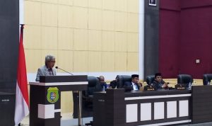 Anggota DPRD ,Arham Bustaman Sampaikan Laporan Pansus II Raperda Cadangan Pangan