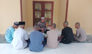 Upaya Preventif Polsek Bambalamotu, Remaja Pelaku Pengeroyokan Dibina Secara Rohani