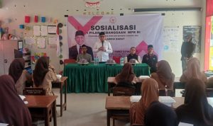 Anggota MPR RI,Agus Ambo Djiwa Gelar Sosialisasi 4 Pilar Kebangsaan di Sekolah Bantalaka Pasangkayu
