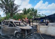 Dua Rumah Karyawan PT Unggul di Baras Ludes Di Lahap Sijago Merah, Polisi Bergerak Cepat ke Lokasi