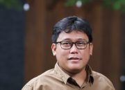 Raja Charles III Anugerahi Pakar Kehutanan Irfan Bakhtiar Gelar MBE