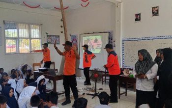 BPBD Sulbar Perkuat Kesiapsiagaan Pelajar melalui Simulasi Tanggap Bencana di MTs Ainun Sahab Landi
