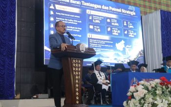 Hadiri Wisuda di Polman, Gubernur Suhardi Duka Berikan 50 Beasiswa untuk Mahasiswa Kampus Unasman