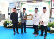 Hadiri Maulid Nabi di Sulbar, Menag RI Puji Pembangunan dan Kinerja Gubernur Suhardi Duka