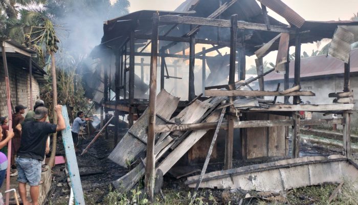 Baru Sehari Ditempati, Rumah Panggung di Duripoku Ludes Terbakar