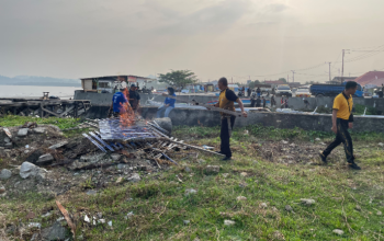 Dari Gotong Royong untuk Lingkungan, Polres Pasangkayu Tunjukkan Kepedulian terhadap Kebersihan Sungai